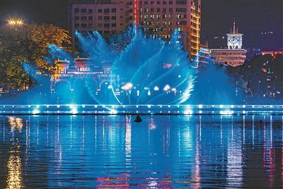 肇慶星湖牌坊音樂噴泉煥新重開，點(diǎn)亮城市夜經(jīng)濟(jì)